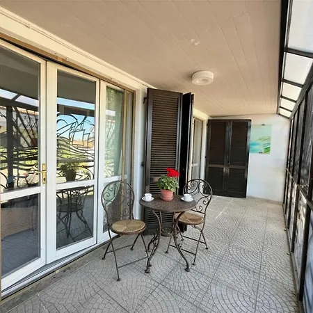 M465 - Marcelli, Bilocale Con Posto Auto E Aria Condizionata Apartman *